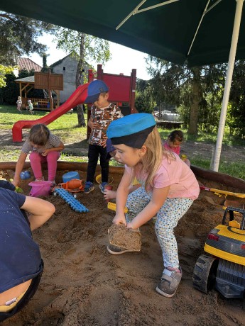 1b5a9804-6dc4-45b6-ba8b-91b41ad29c30.jfif