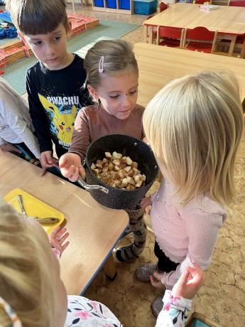 6ddb61c7-57cb-4476-b920-1af39ee8cb08