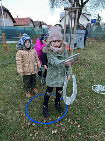 28e15641-58e1-4893-a044-be27a6f48330