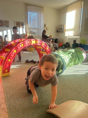 f09e77e6-44b2-4764-9702-aed7aa960912