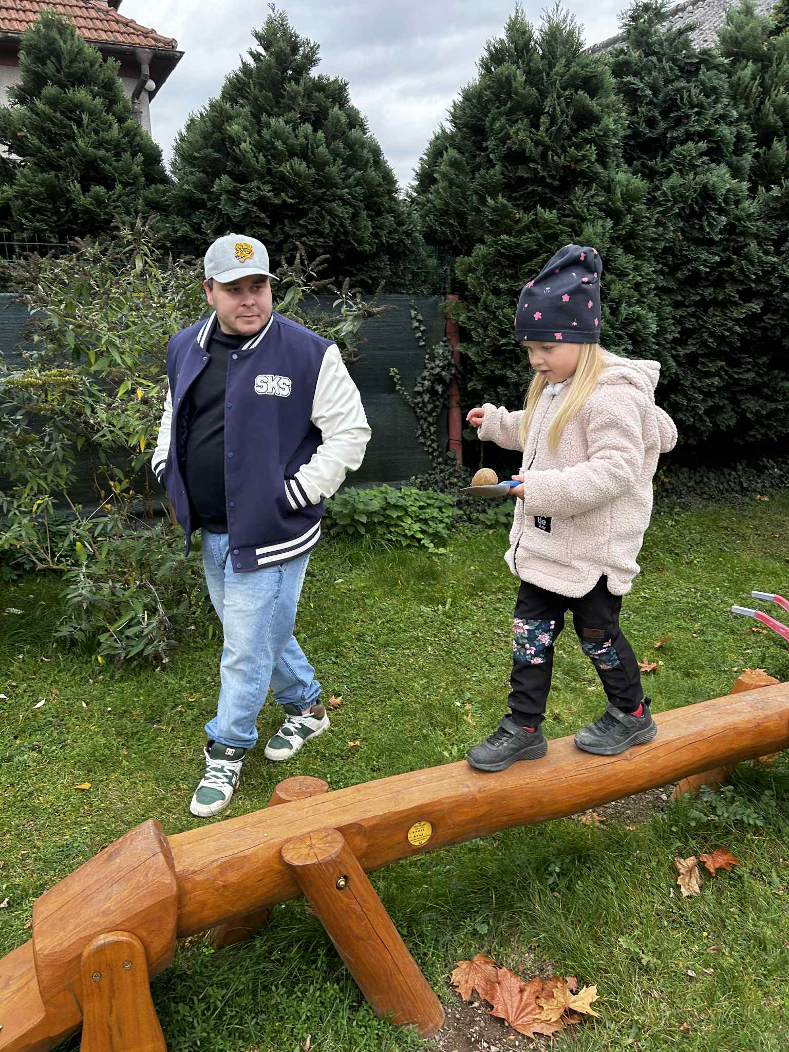 98d65459-7f6c-4364-9804-cd343dbaa902