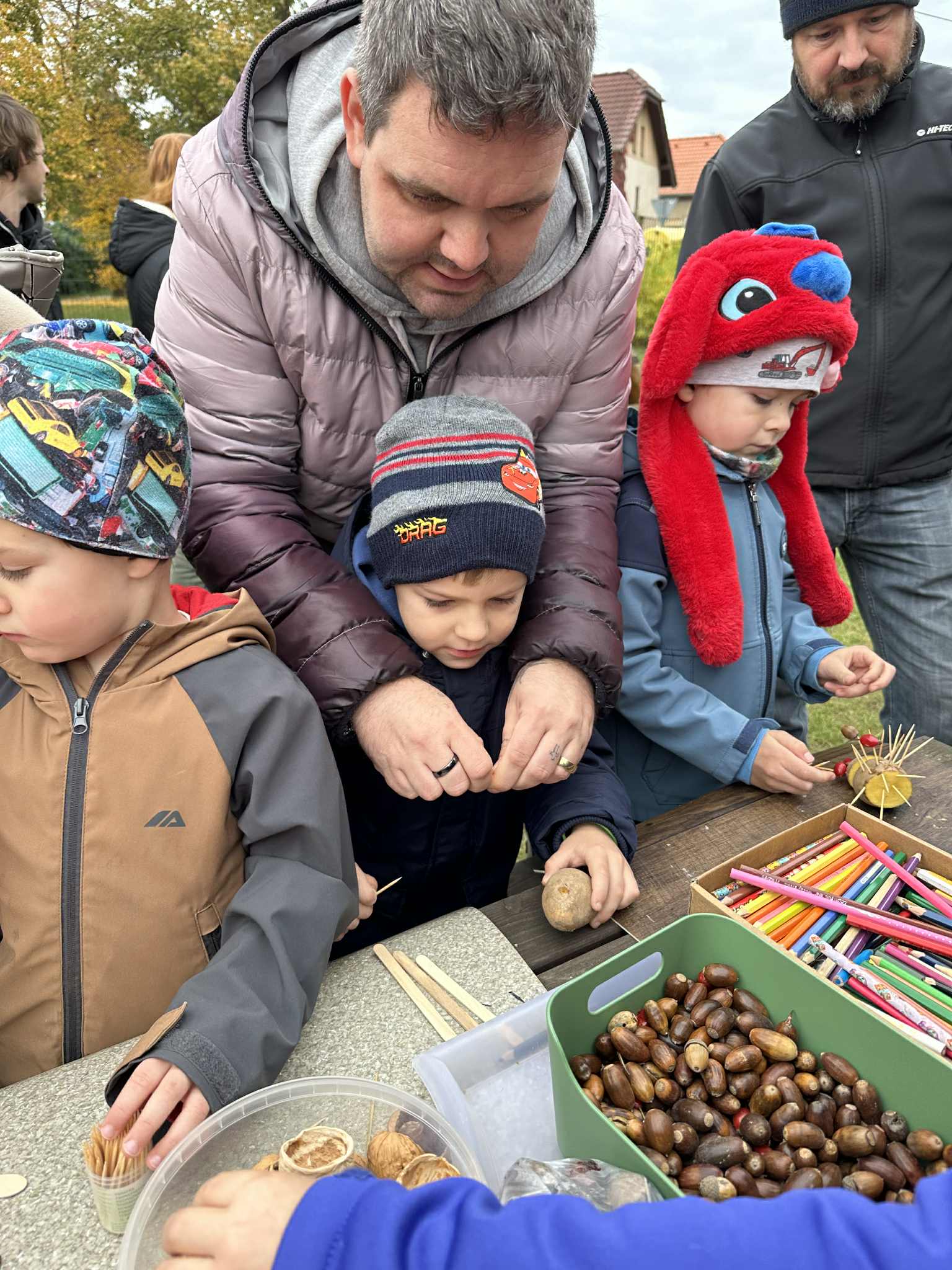 df042214-9b86-4872-82da-5de6b6d3ee8b