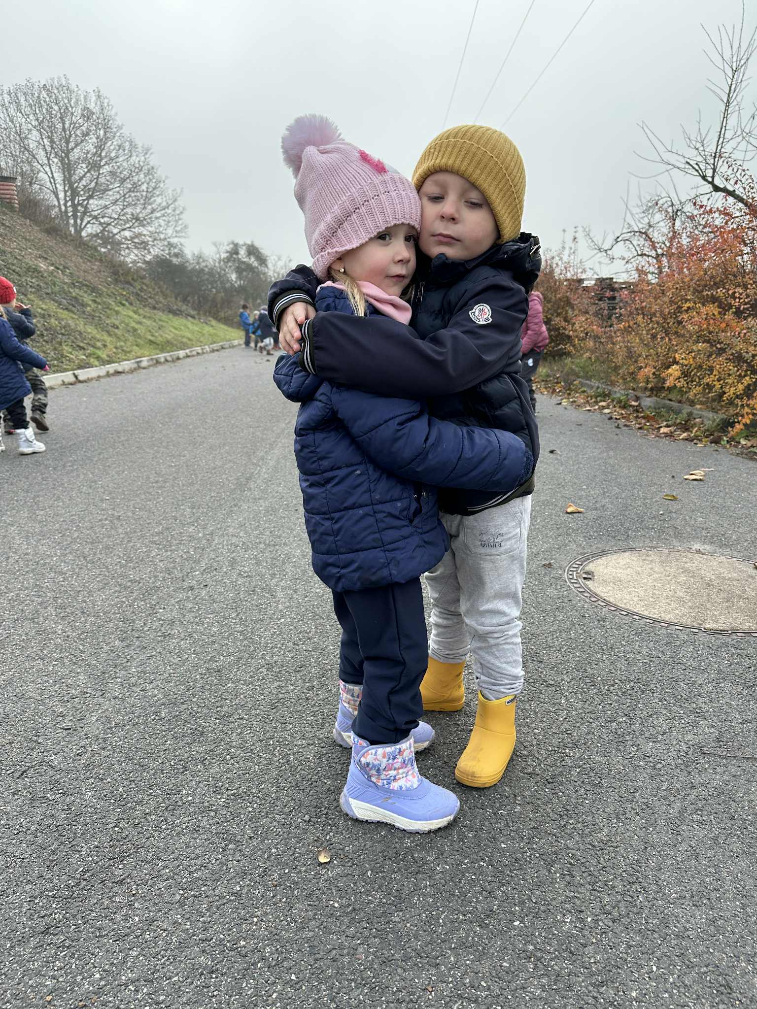 ff2c21b2-2334-4239-bfdf-d66541925c5a