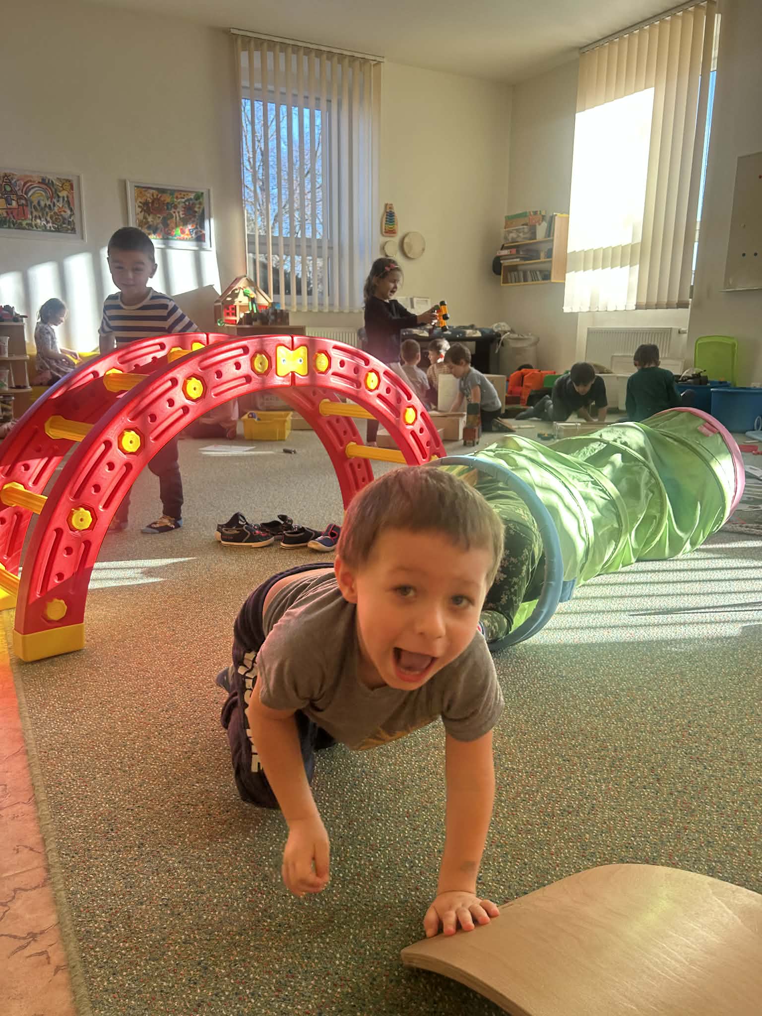 f09e77e6-44b2-4764-9702-aed7aa960912